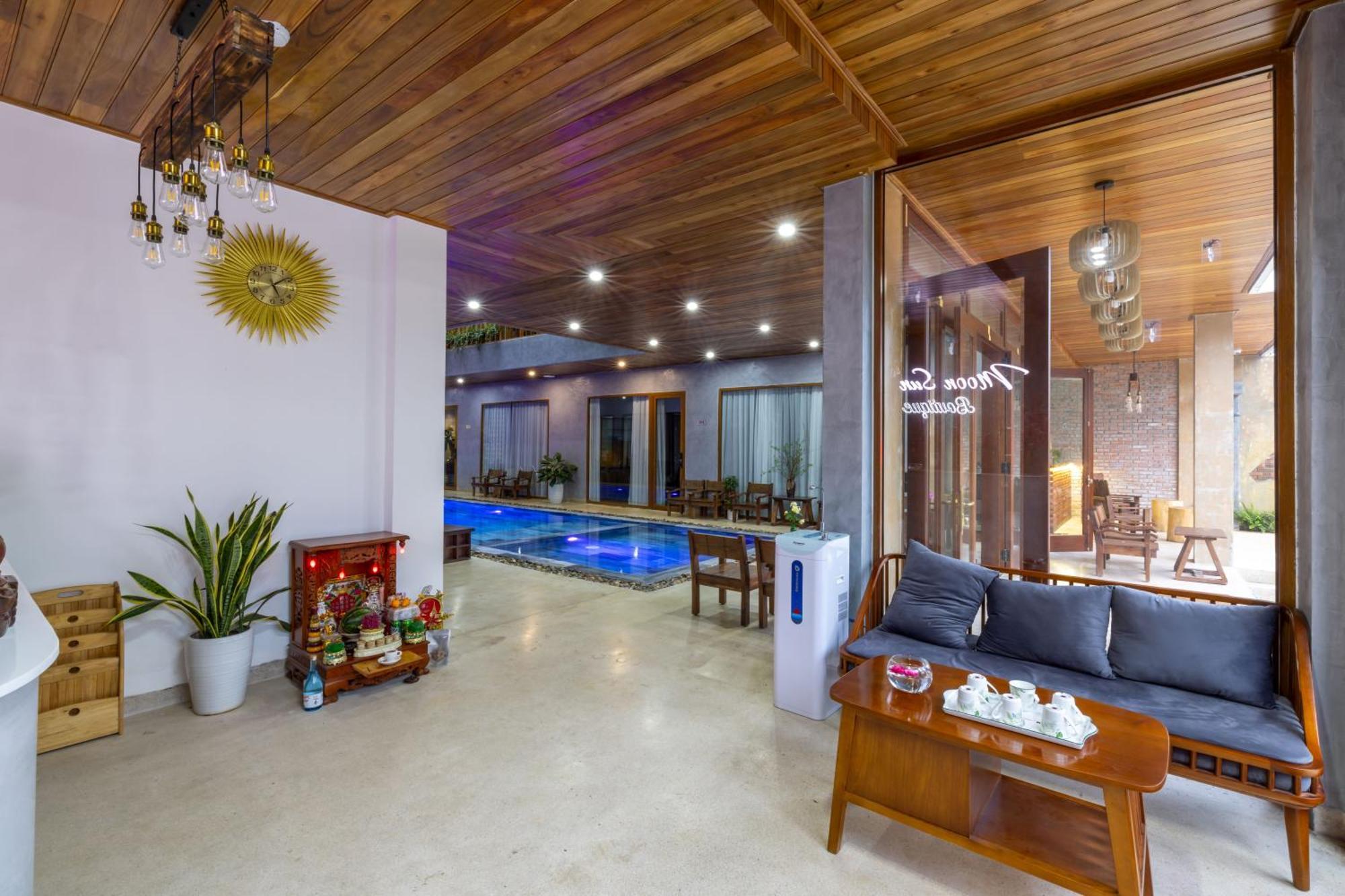 Moon Sun Boutique Villa Hotel Hue Exterior photo