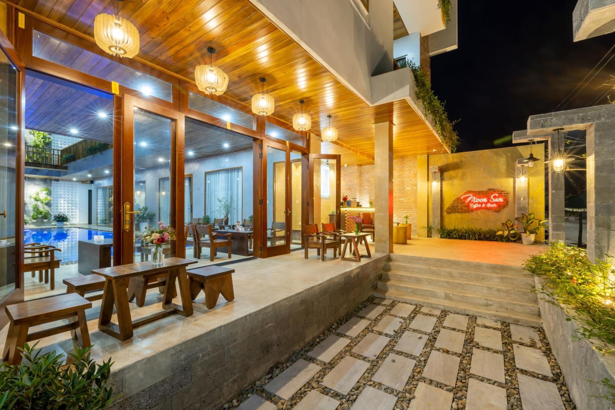 Moon Sun Boutique Villa Hotel Hue Exterior photo